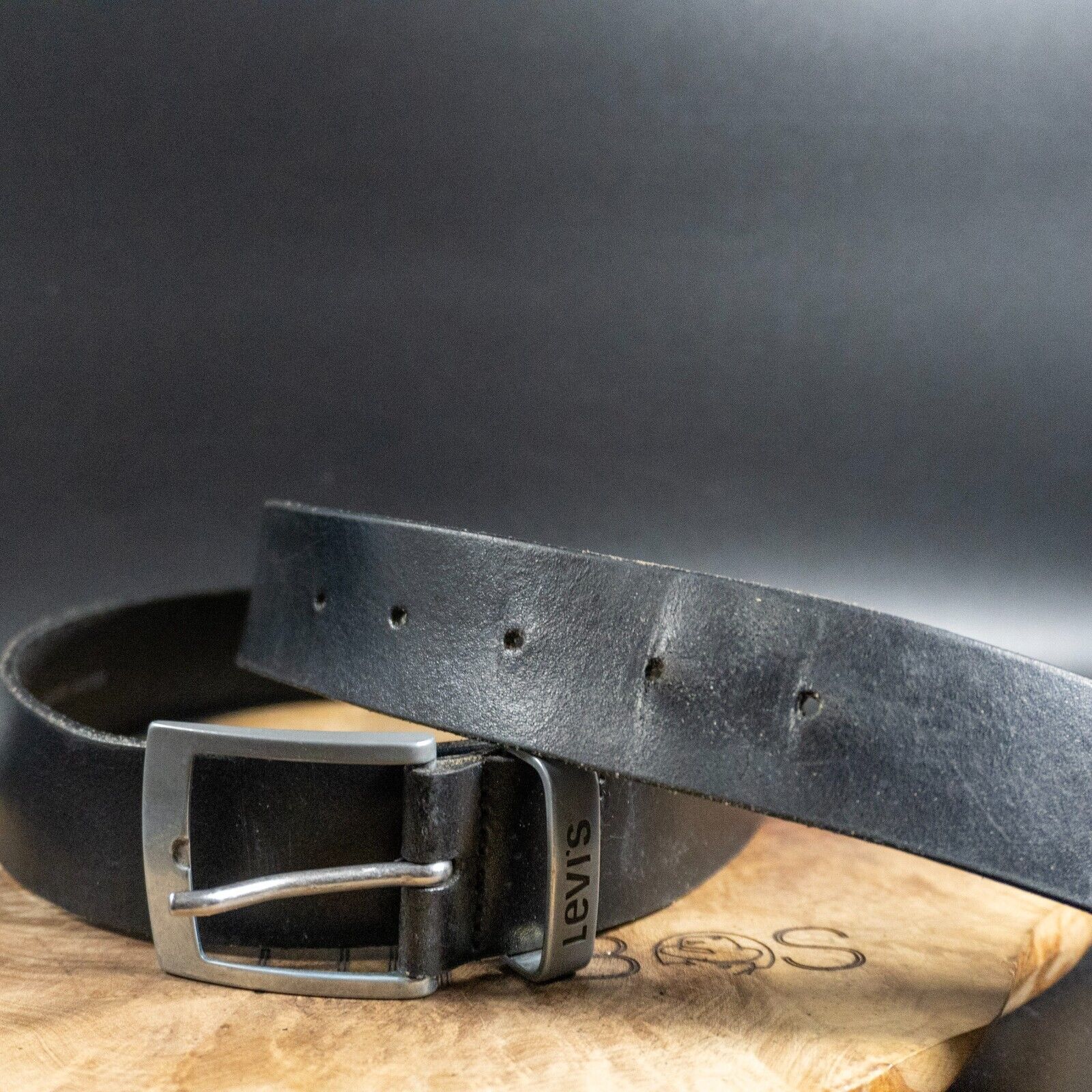 Levis Mens Belt Vintage Leather Belt Jeans Leather Belt Black Size 36 - VintageThing