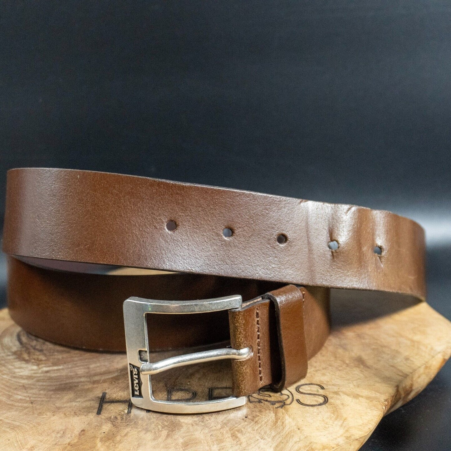 Levis Mens Belt Vintage Leather Belt Jeans Leather Belt Brown Size 42 - VintageThing