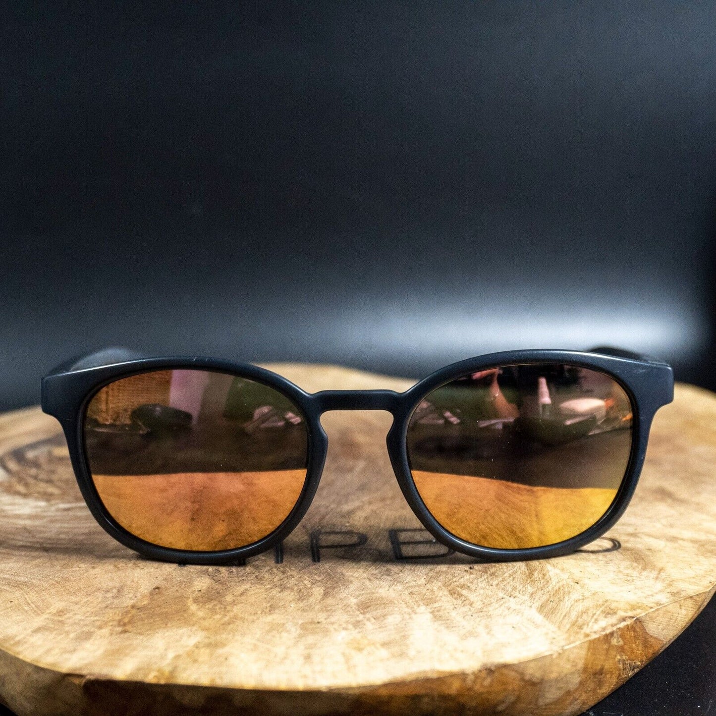 QUECHUA Category 3 Hiking Sunglasses MH160 Black Frame Polarised Mirrored Lens - VintageThing