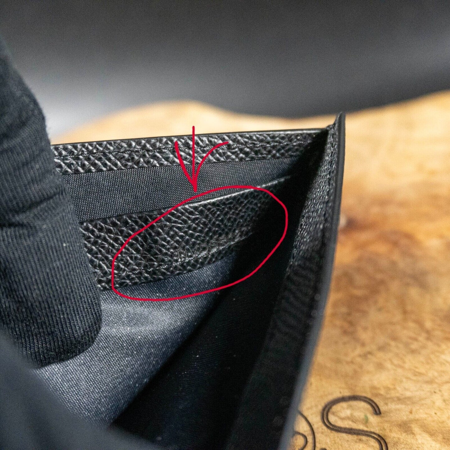 Burberry Authentic Mens Wallet Grain Leather Bifold Wallet Black